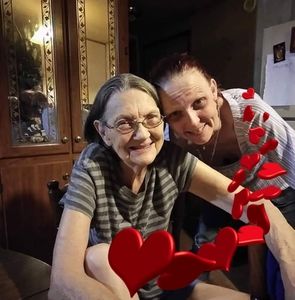 Meet your Posher, Shana